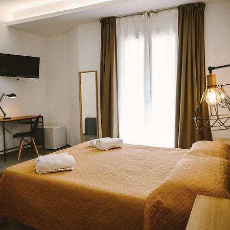 Ermes Bed & Breakfast อาโวลา ภายนอก รูปภาพ