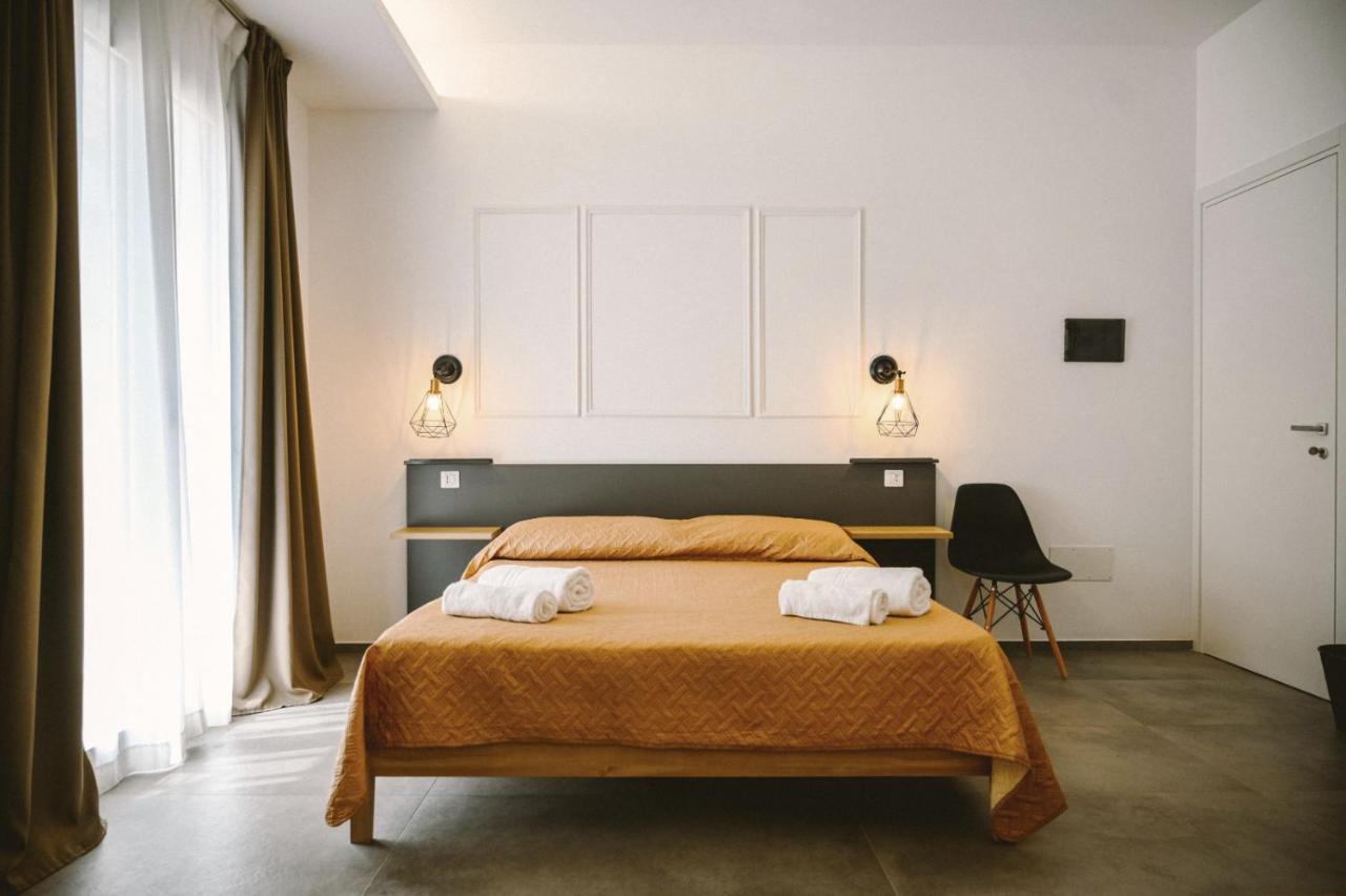 Ermes Bed & Breakfast อาโวลา ภายนอก รูปภาพ