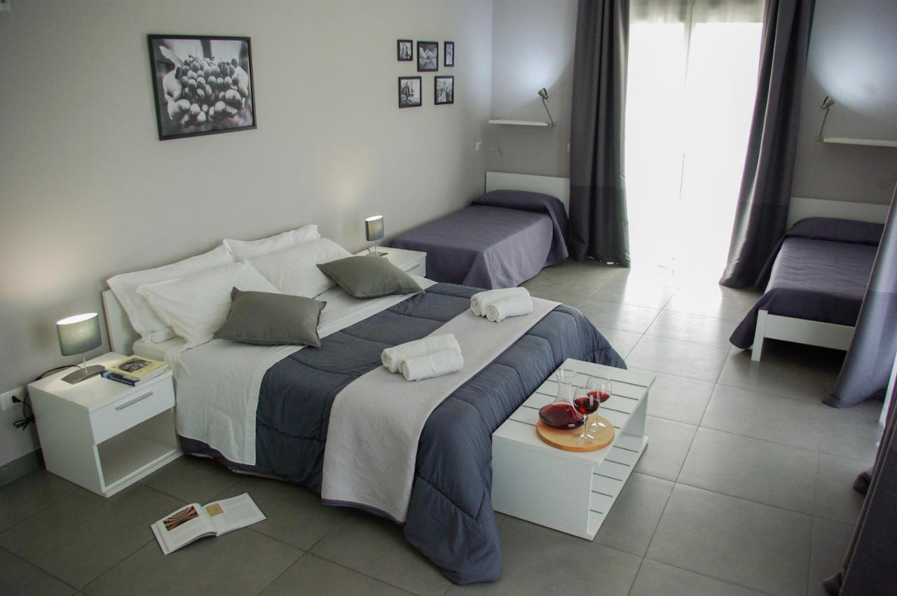 Ermes Bed & Breakfast อาโวลา ภายนอก รูปภาพ